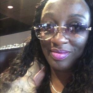 Meet your Posher, Ethel